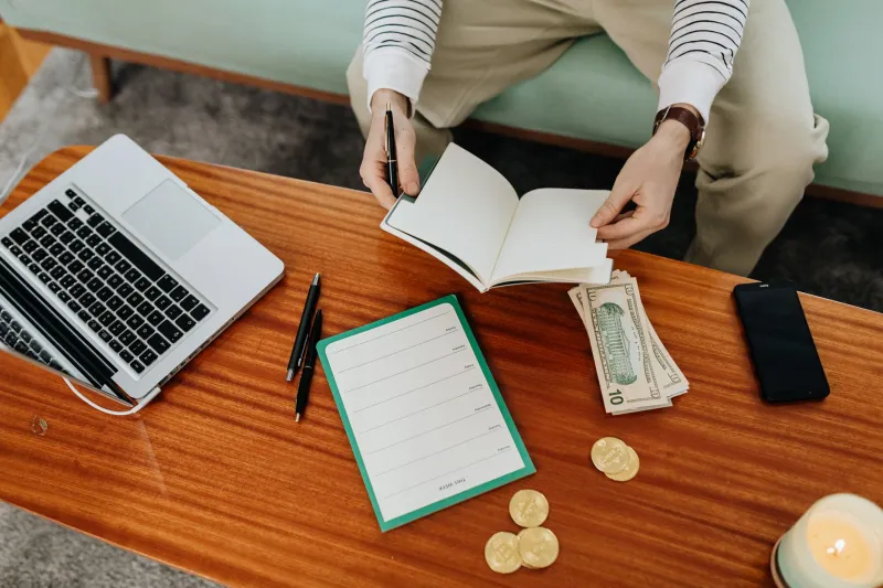 Can Crypto Gaming Actually Pay Your Rent? The Honest Financial Math for US Players